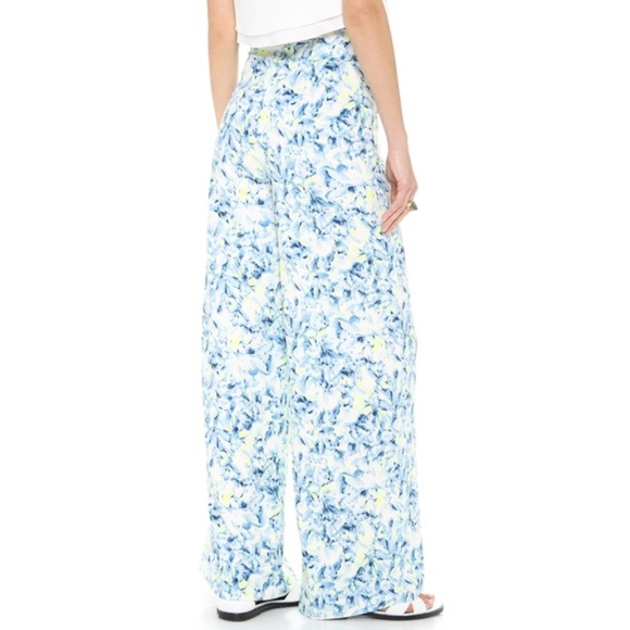 Lovers + Friends Willow Pants Abstract Floral - Picture 3 of 10